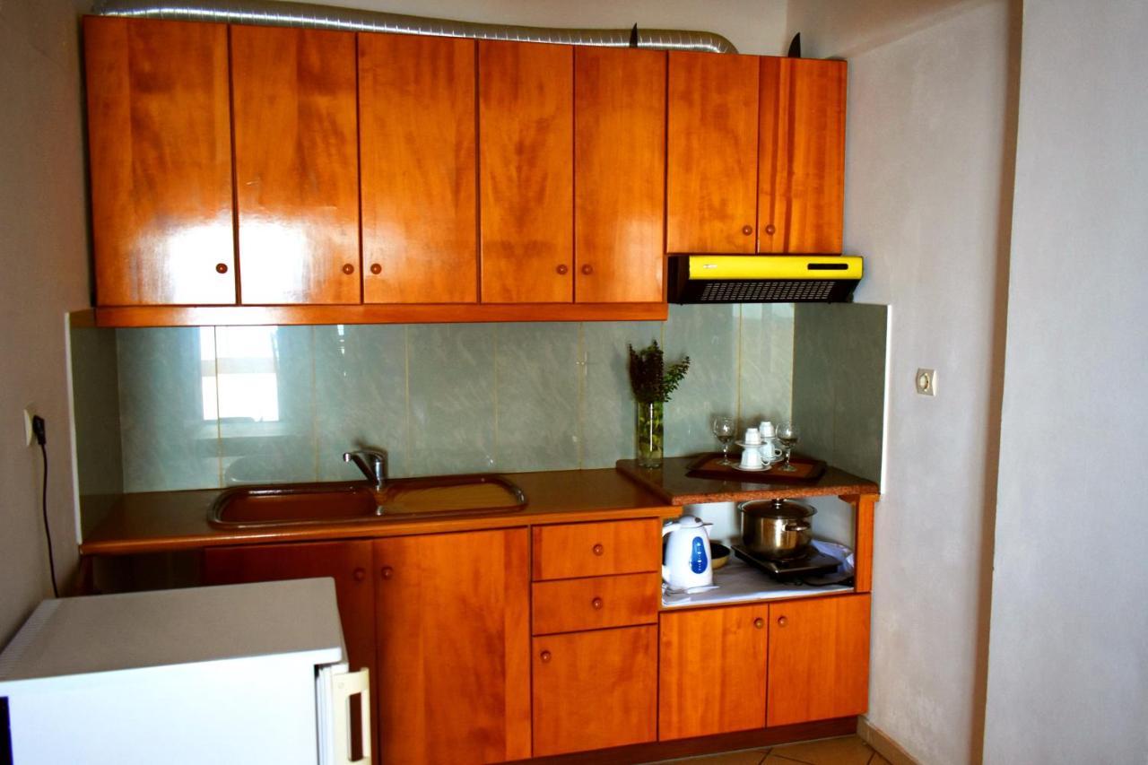 Ionio Rooms II Химара Экстерьер фото