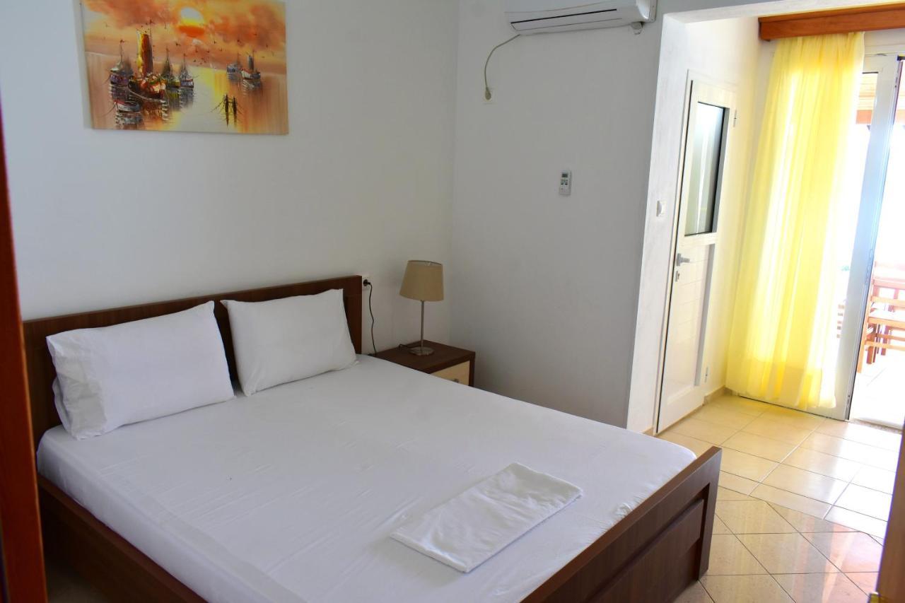 Ionio Rooms II Химара Экстерьер фото