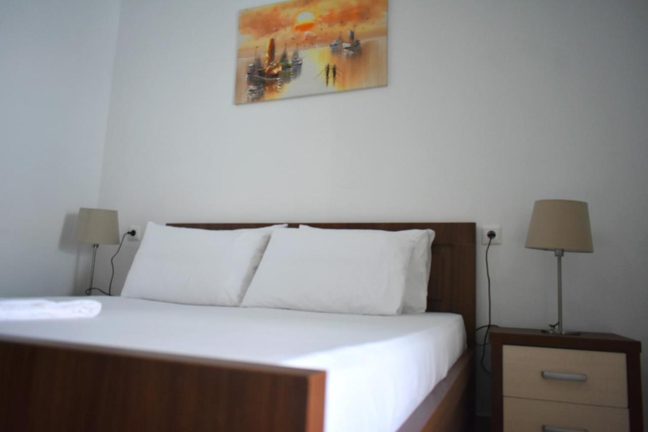 Ionio Rooms II Химара Экстерьер фото