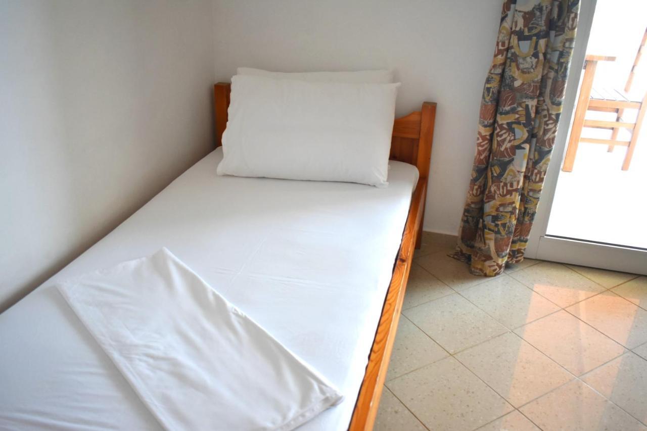 Ionio Rooms II Химара Экстерьер фото