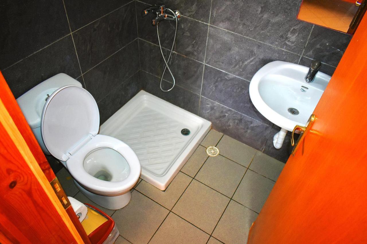 Ionio Rooms II Химара Экстерьер фото