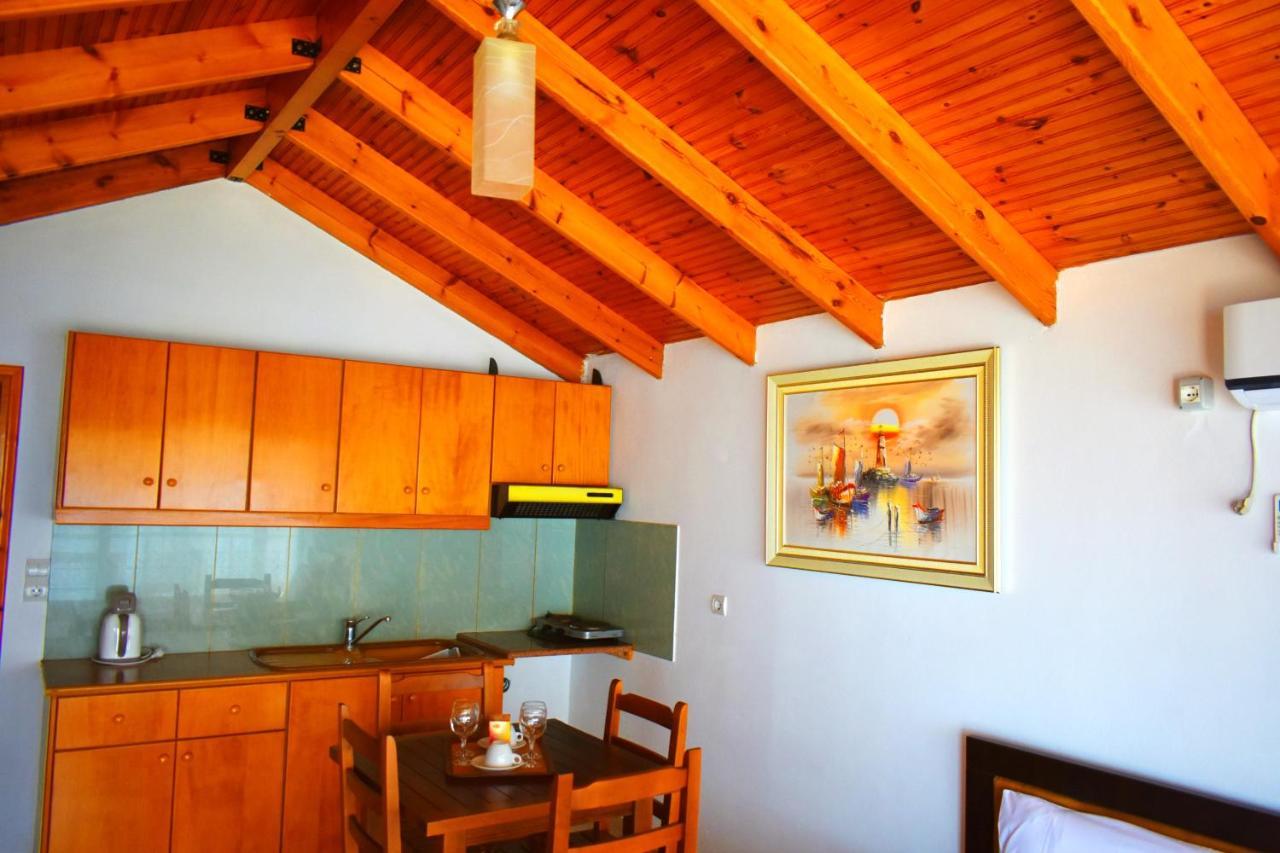 Ionio Rooms II Химара Экстерьер фото