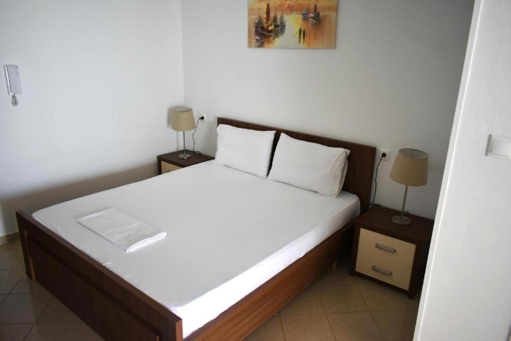 Ionio Rooms II Химара Экстерьер фото