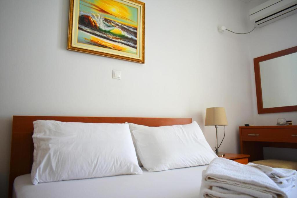 Ionio Rooms II Химара Экстерьер фото